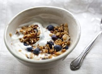 The Basics of Eating Before or After an Intense Walk