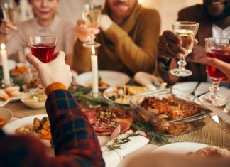 6 Ways to Lose Weight and Enjoy the Holidays